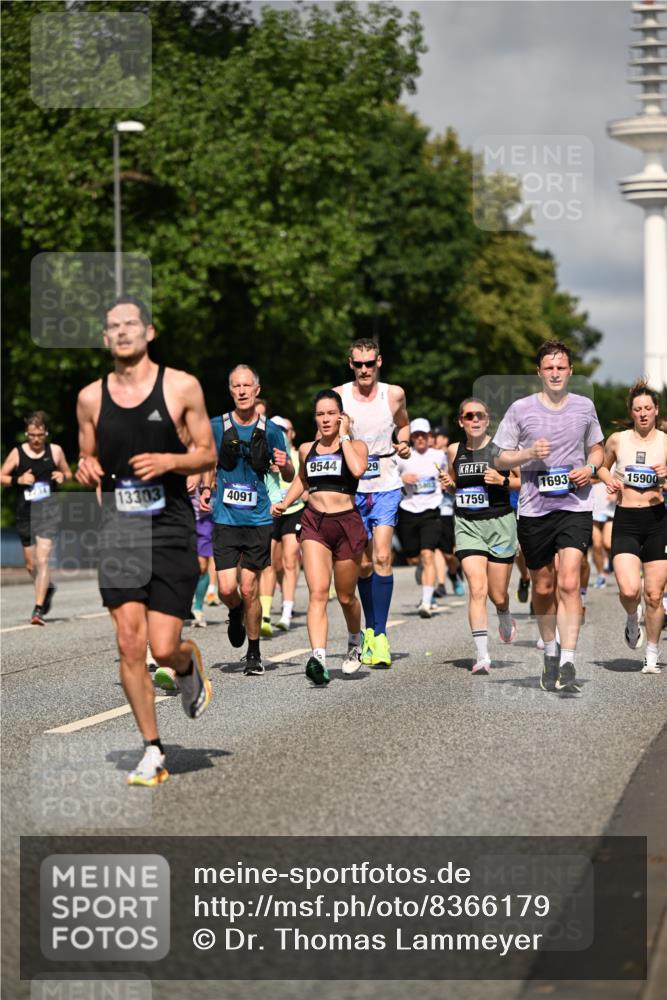 29.06.2025 - hella hamburg halbmarathon Dr. Thomas Lammeyer http://msf.ph/oto/8366179 29.06.2025 09:57:01 Kennedybrücke 1163, 1176, 1391, 1558, 1759, 2213, 2234, 2365, 2402, 2623, 2788, 3004, 3146, 3186, 4091, 4310, 4553, 4997, 5022, 5623, 5624, 5692, 6071, 6081, 6203, 6375, 6460, 6712, 6903, 7147, 7204, 7322, 7448, 7450, 7765, 8063, 8704, 8819, 9126, 9303, 9305, 9534, 9544, 9585, 9794, 10246, 11094 meine-sportfotos.de