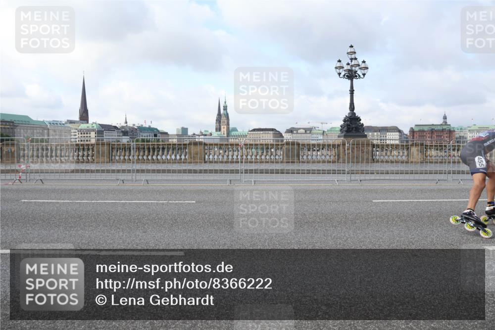 29.06.2025 - hella hamburg halbmarathon Lena Gebhardt http://msf.ph/oto/8366222 29.06.2025 08:49:01 Lombardsbrücke  meine-sportfotos.de