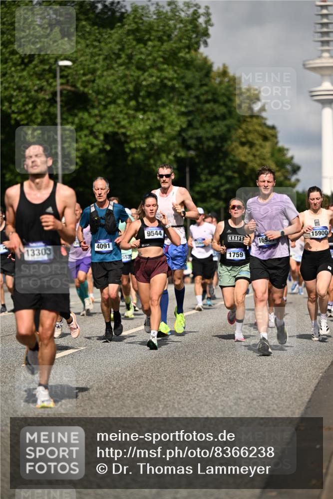 29.06.2025 - hella hamburg halbmarathon Dr. Thomas Lammeyer http://msf.ph/oto/8366238 29.06.2025 09:57:01 Kennedybrücke 1163, 1176, 1391, 1558, 1759, 2213, 2234, 2365, 2402, 2623, 2788, 3004, 3146, 3186, 4091, 4310, 4553, 4997, 5022, 5623, 5624, 5692, 6071, 6081, 6203, 6375, 6460, 6712, 6903, 7147, 7204, 7322, 7448, 7450, 7765, 8063, 8704, 8819, 9126, 9303, 9305, 9534, 9544, 9585, 9794, 10246, 11094 meine-sportfotos.de