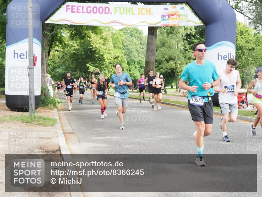 29.06.2025 - hella hamburg halbmarathon MichiJ http://msf.ph/oto/8366245 29.06.2025 10:43:54 Zwischen KM18-KM19 1563, 2417, 2676, 3836, 4940, 5033, 6416, 8542, 9361, 9488, 9907, 13523, 14678, 14867, 17779 meine-sportfotos.de
