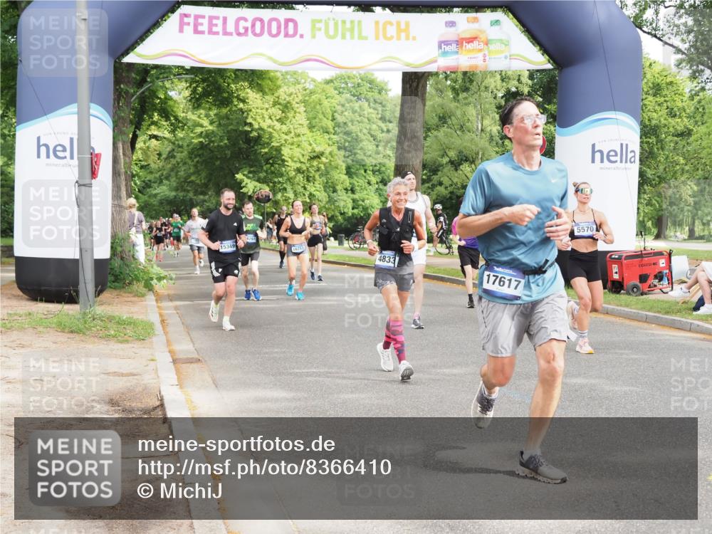 29.06.2025 - hella hamburg halbmarathon MichiJ http://msf.ph/oto/8366410 29.06.2025 10:43:56 Zwischen KM18-KM19 1563, 2417, 2676, 4833, 4940, 5570, 6416, 6835, 9361, 9488, 9907, 11554, 13523, 14867, 17617, 17779 meine-sportfotos.de