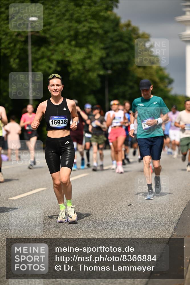 29.06.2025 - hella hamburg halbmarathon Dr. Thomas Lammeyer http://msf.ph/oto/8366884 29.06.2025 10:19:29 Kennedybrücke 1440, 1890, 2110, 2140, 2494, 2720, 2989, 3417, 4007, 4466, 4492, 4494, 5069, 5271, 5739, 5986, 6287, 6376, 6576, 7452, 7809, 7810, 7941, 7942, 8237, 8885, 9113, 9423, 9556, 9657, 9847, 9997, 10108, 10775, 10963 meine-sportfotos.de