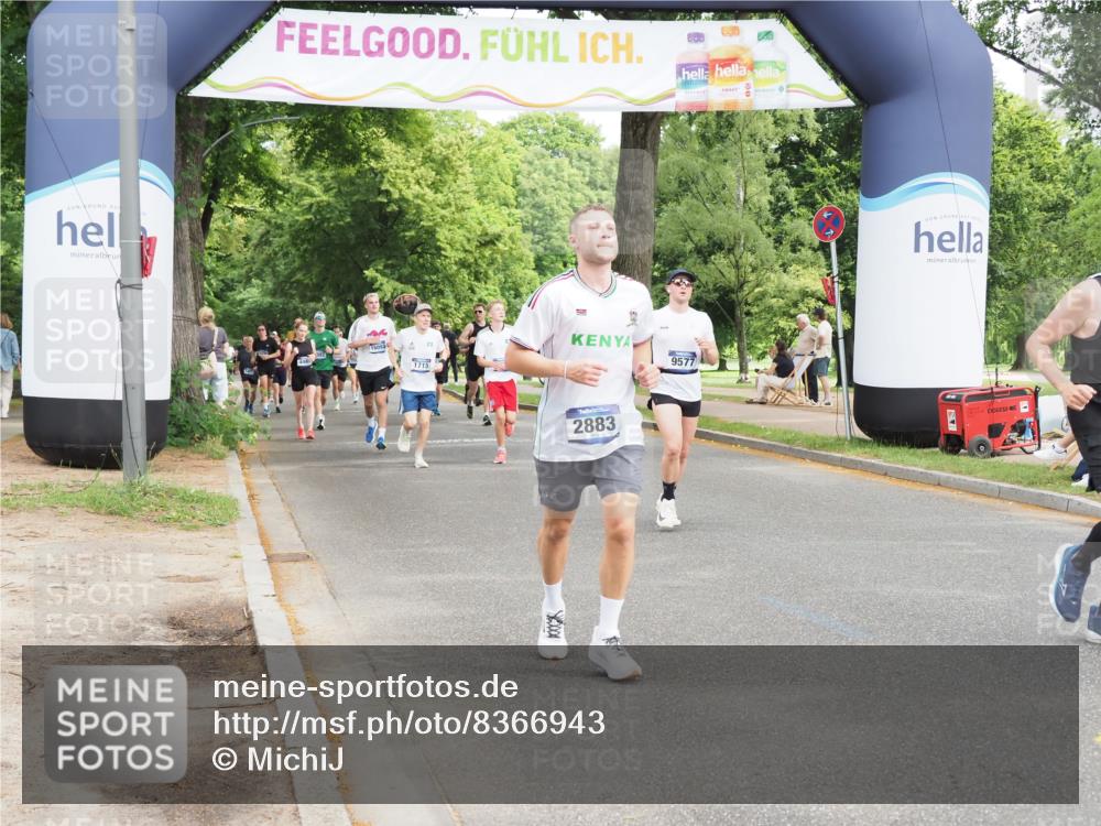 29.06.2025 - hella hamburg halbmarathon MichiJ http://msf.ph/oto/8366943 29.06.2025 10:44:04 Zwischen KM18-KM19 1719, 2883, 4833, 4951, 6835, 9577, 11083, 11554, 15349, 16257, 16261, 17160, 18388 meine-sportfotos.de