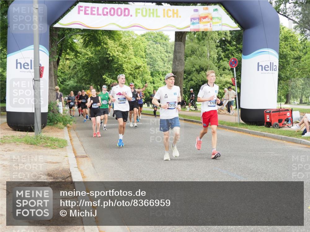 29.06.2025 - hella hamburg halbmarathon MichiJ http://msf.ph/oto/8366959 29.06.2025 10:44:06 Zwischen KM18-KM19 1715, 1719, 2883, 4467, 9577, 11083, 15349, 16093, 16257, 16261, 17160, 18388 meine-sportfotos.de