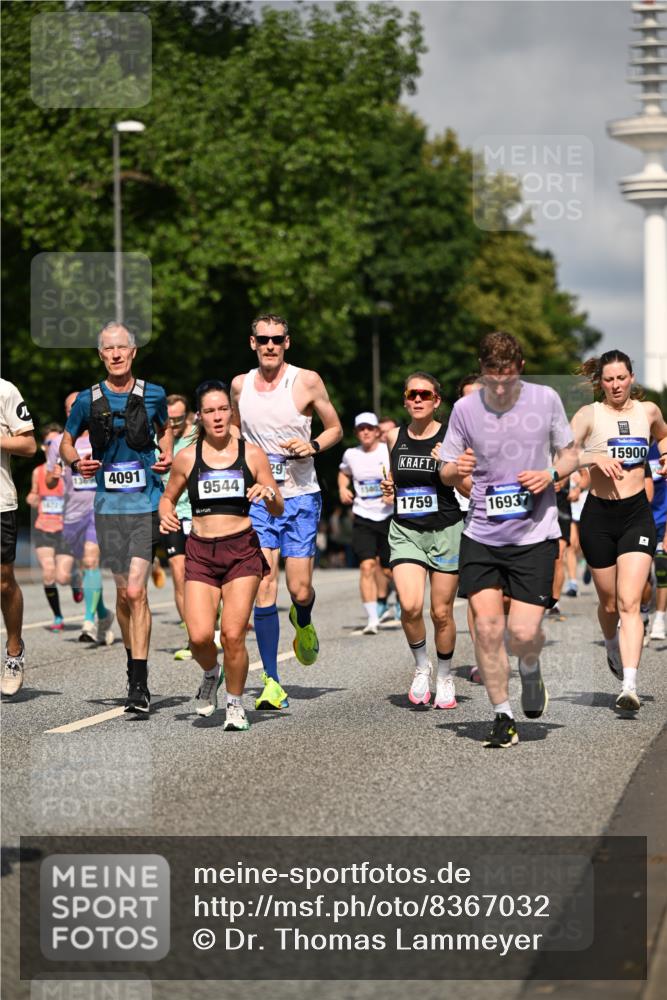 29.06.2025 - hella hamburg halbmarathon Dr. Thomas Lammeyer http://msf.ph/oto/8367032 29.06.2025 09:57:02 Kennedybrücke 1163, 1176, 1391, 1558, 1759, 2213, 2234, 2365, 2402, 2623, 2788, 3004, 3146, 3186, 4091, 4310, 4553, 4997, 5022, 5623, 5624, 5692, 6071, 6081, 6203, 6375, 6460, 6712, 6903, 7147, 7204, 7322, 7448, 7450, 7765, 8063, 8819, 9126, 9303, 9305, 9534, 9544, 9585, 9794, 10246, 11094 meine-sportfotos.de