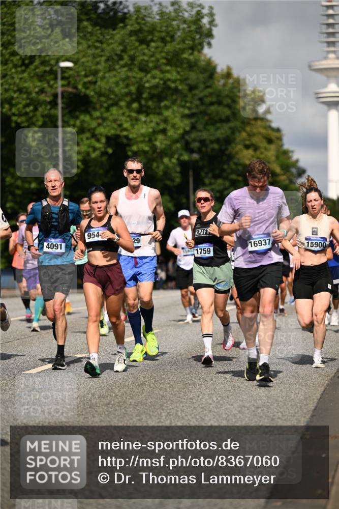 29.06.2025 - hella hamburg halbmarathon Dr. Thomas Lammeyer http://msf.ph/oto/8367060 29.06.2025 09:57:02 Kennedybrücke 1163, 1176, 1391, 1558, 1759, 2213, 2234, 2365, 2402, 2623, 2788, 3004, 3146, 3186, 4091, 4310, 4553, 4997, 5022, 5623, 5624, 5692, 6071, 6081, 6203, 6375, 6460, 6712, 6903, 7147, 7204, 7322, 7448, 7450, 7765, 8063, 8819, 9126, 9303, 9305, 9534, 9544, 9585, 9794, 10246, 11094 meine-sportfotos.de