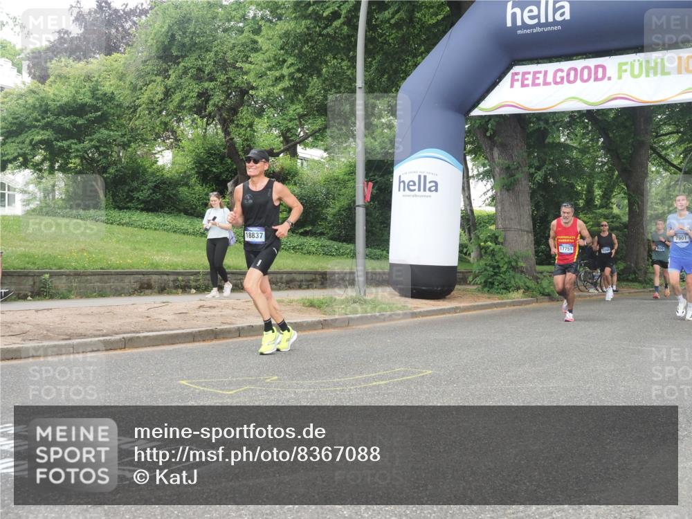 29.06.2025 - hella hamburg halbmarathon KatJ http://msf.ph/oto/8367088 29.06.2025 10:23:09 Zwischen KM18-KM19 1080, 7534, 7901, 8312 meine-sportfotos.de
