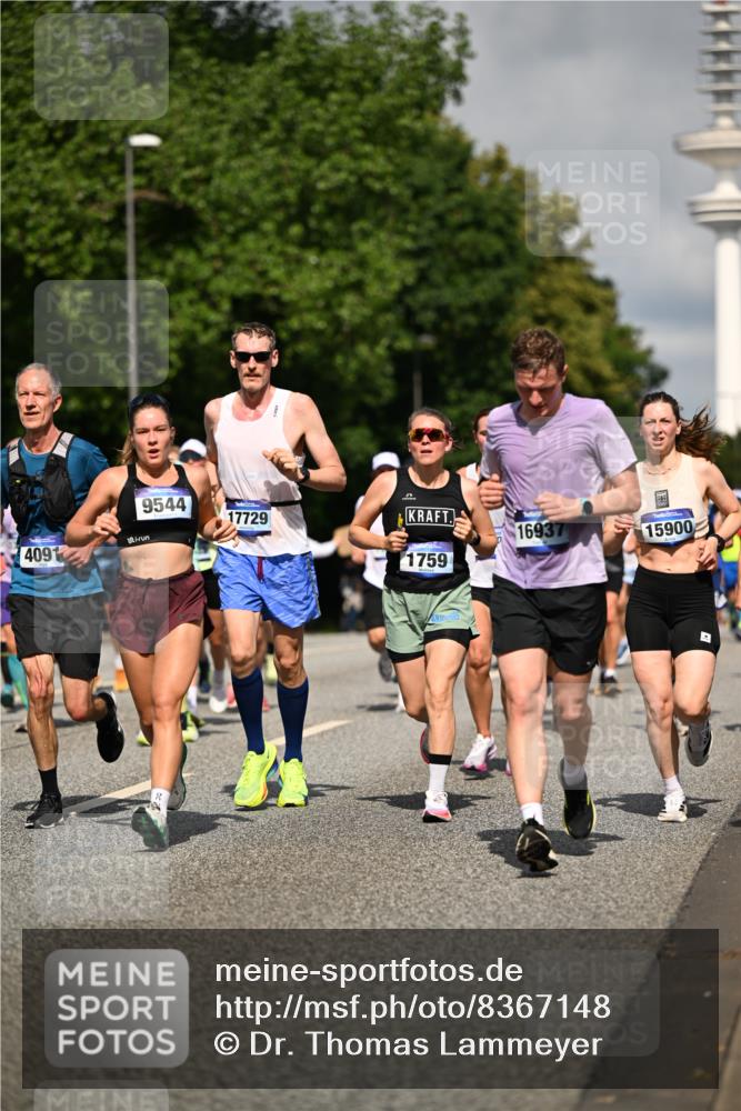 29.06.2025 - hella hamburg halbmarathon Dr. Thomas Lammeyer http://msf.ph/oto/8367148 29.06.2025 09:57:03 Kennedybrücke 1163, 1176, 1391, 1558, 1759, 2213, 2234, 2365, 2402, 2623, 2788, 3004, 3146, 3186, 4091, 4310, 4553, 4997, 5022, 5624, 5692, 6071, 6081, 6203, 6375, 6460, 6712, 6903, 7147, 7204, 7322, 7448, 7450, 7765, 8063, 8819, 9126, 9303, 9305, 9534, 9544, 9585, 9633, 9794, 11094 meine-sportfotos.de