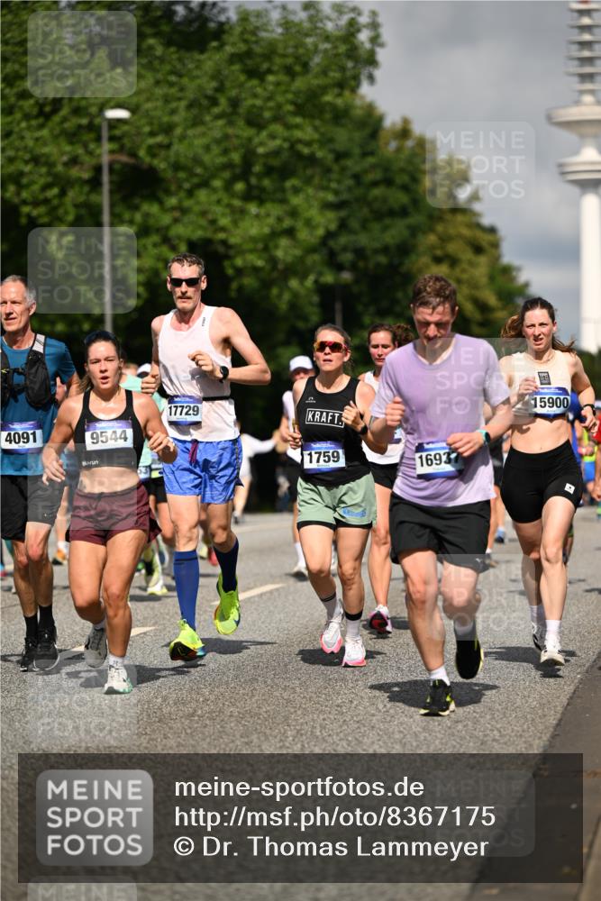 29.06.2025 - hella hamburg halbmarathon Dr. Thomas Lammeyer http://msf.ph/oto/8367175 29.06.2025 09:57:03 Kennedybrücke 1163, 1176, 1391, 1558, 1759, 2213, 2234, 2365, 2402, 2623, 2788, 3004, 3146, 3186, 4091, 4310, 4553, 4997, 5022, 5624, 5692, 6071, 6081, 6203, 6375, 6460, 6712, 6903, 7147, 7204, 7322, 7448, 7450, 7765, 8063, 8819, 9126, 9303, 9305, 9534, 9544, 9585, 9633, 9794, 11094 meine-sportfotos.de