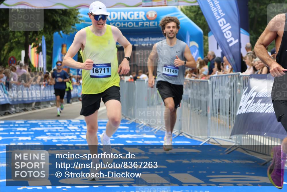 29.06.2025 - hella hamburg halbmarathon Strokosch-Dieckow http://msf.ph/oto/8367263 29.06.2025 10:28:22 Ziel 3075, 5328, 12529, 14140, 16711, 17374 meine-sportfotos.de