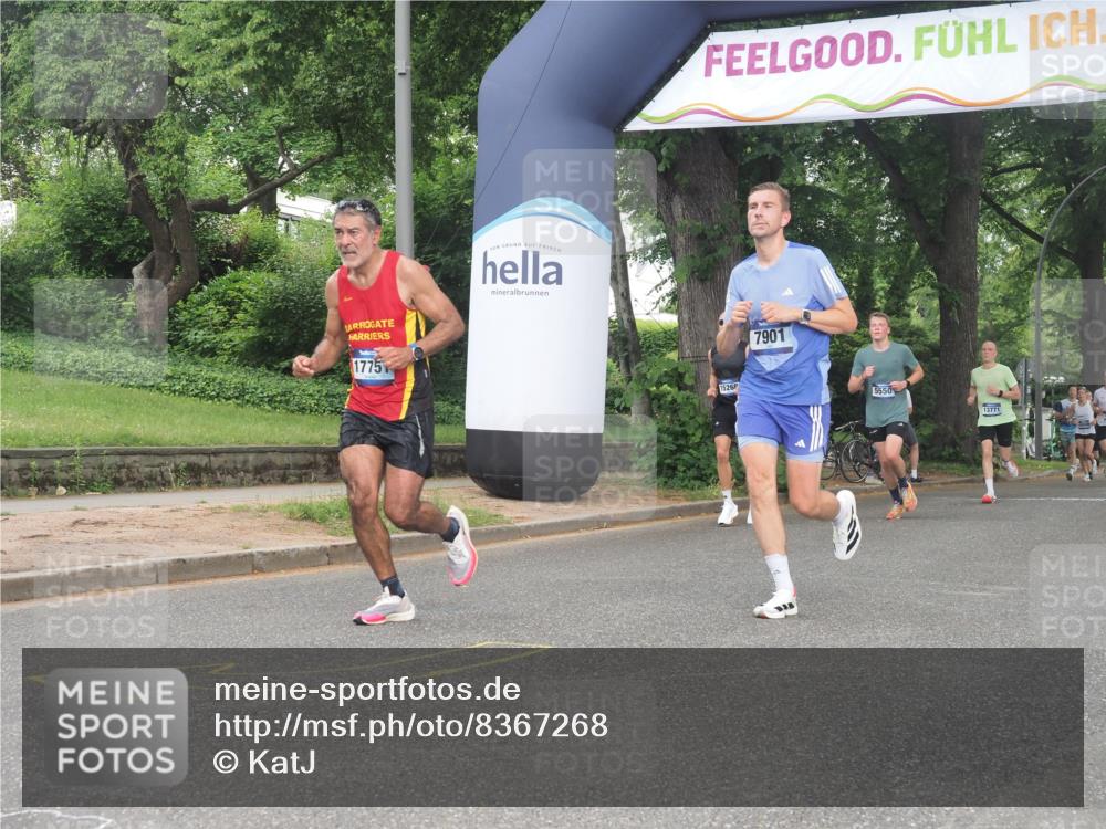 29.06.2025 - hella hamburg halbmarathon KatJ http://msf.ph/oto/8367268 29.06.2025 10:23:11 Zwischen KM18-KM19 7534, 7901, 8312 meine-sportfotos.de