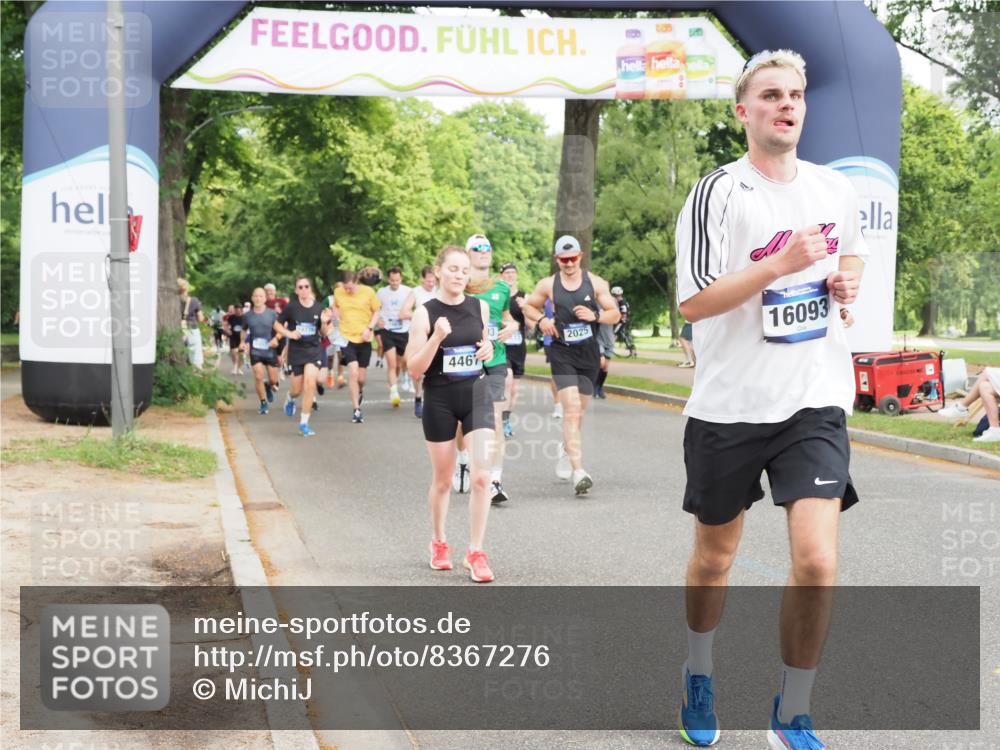 29.06.2025 - hella hamburg halbmarathon MichiJ http://msf.ph/oto/8367276 29.06.2025 10:44:09 Zwischen KM18-KM19 1715, 1719, 1833, 2025, 3093, 4467, 9577, 13376, 15189, 16093, 17160 meine-sportfotos.de