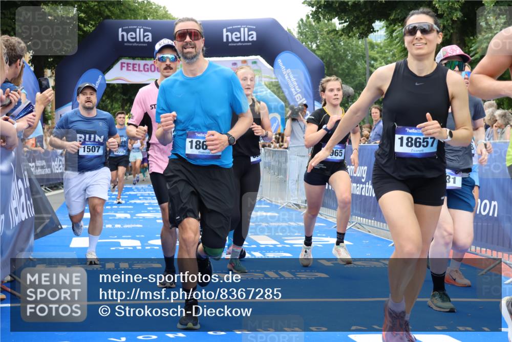 29.06.2025 - hella hamburg halbmarathon Strokosch-Dieckow http://msf.ph/oto/8367285 29.06.2025 10:50:06 Ziel 1119, 1216, 1321, 1507, 2020, 3296, 3562, 7100, 7176, 7657, 8313, 9031, 9213, 9303, 9965, 10371, 11607, 12203, 12235, 12271, 13225, 13282, 13758, 14257, 15620, 16403, 18228, 18657, 18658, 18884, 19112 meine-sportfotos.de