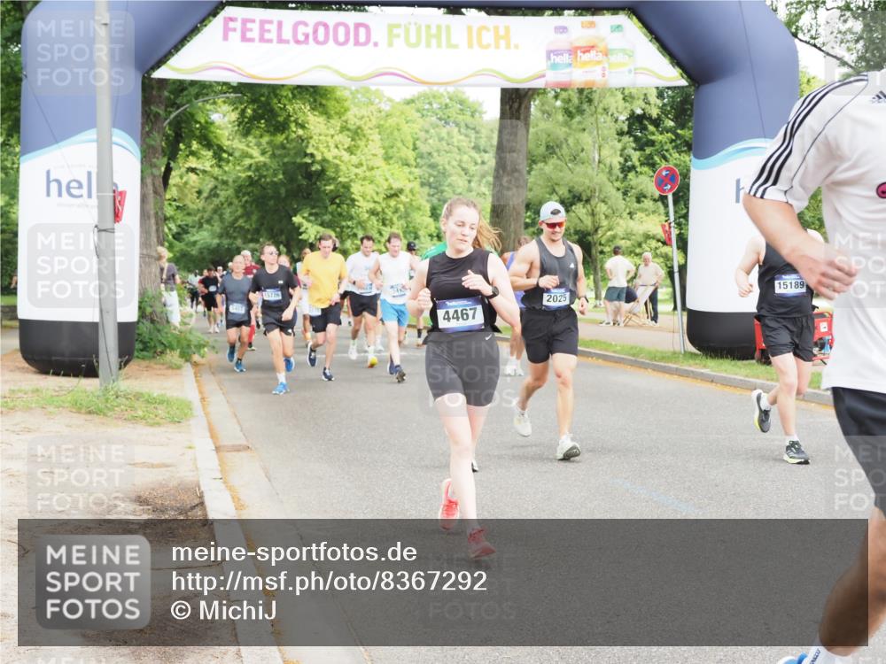 29.06.2025 - hella hamburg halbmarathon MichiJ http://msf.ph/oto/8367292 29.06.2025 10:44:09 Zwischen KM18-KM19 1715, 1719, 1833, 2025, 3093, 4467, 9577, 13376, 15189, 16093, 17160 meine-sportfotos.de