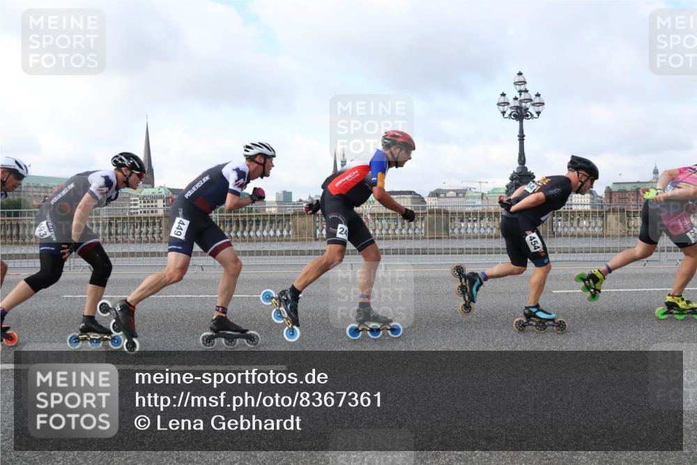29.06.2025 - hella hamburg halbmarathon Lena Gebhardt http://msf.ph/oto/8367361 29.06.2025 08:49:28 Lombardsbrücke 449, 24, 454 meine-sportfotos.de