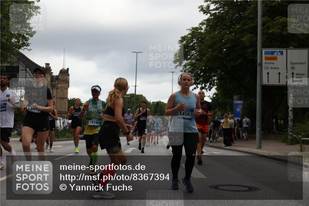 29.06.2025 - hella hamburg halbmarathon Yannick Fuchs http://msf.ph/oto/8367394 29.06.2025 10:53:25 20KM 2348, 2584, 2780, 2957, 2978, 3114, 3279, 3425, 3983, 4088, 4592, 4796, 5885, 6087, 6220, 6438, 7031, 7223, 7287, 10488, 10587, 10759, 10896, 10943, 11018, 11757, 11935, 11938, 12206, 12261, 12564, 12633, 12736, 12779, 12862, 13583, 13706, 13761, 14567, 14732, 14902, 14928, 14965, 15232, 15284, 15785, 16227, 16341, 16754, 16910, 16915, 16980, 17176, 17304, 17503, 17630, 18467, 18485, 18716, 18855, 19015, 19160 meine-sportfotos.de