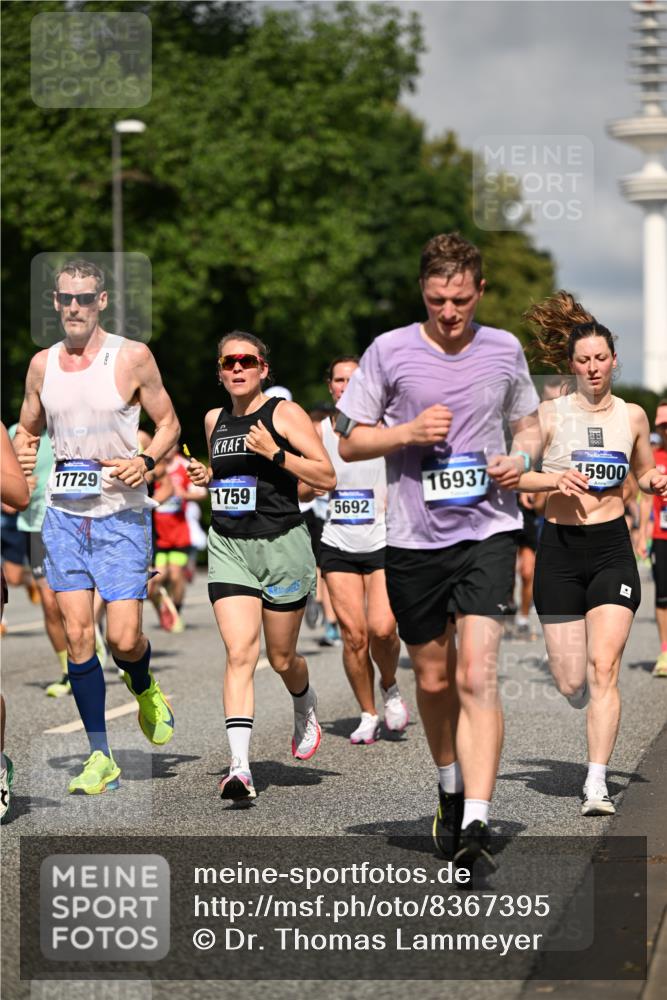 29.06.2025 - hella hamburg halbmarathon Dr. Thomas Lammeyer http://msf.ph/oto/8367395 29.06.2025 09:57:04 Kennedybrücke 1163, 1176, 1391, 1558, 1759, 2213, 2234, 2365, 2402, 2623, 2788, 2890, 3004, 3146, 3186, 4091, 4310, 4553, 4997, 5022, 5624, 5692, 6071, 6081, 6203, 6375, 6460, 6712, 6903, 7147, 7204, 7322, 7448, 7450, 8063, 8819, 9126, 9303, 9305, 9544, 9585, 9633, 9794, 11094, 11283 meine-sportfotos.de