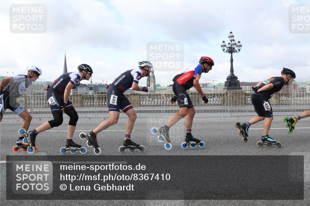 29.06.2025 - hella hamburg halbmarathon Lena Gebhardt http://msf.ph/oto/8367410 29.06.2025 08:49:28 Lombardsbrücke 493, 449, 454 meine-sportfotos.de