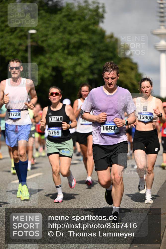 29.06.2025 - hella hamburg halbmarathon Dr. Thomas Lammeyer http://msf.ph/oto/8367416 29.06.2025 09:57:04 Kennedybrücke 1163, 1176, 1391, 1558, 1759, 2213, 2234, 2365, 2402, 2623, 2788, 2890, 3004, 3146, 3186, 4091, 4310, 4553, 4997, 5022, 5624, 5692, 6071, 6081, 6203, 6375, 6460, 6712, 6903, 7147, 7204, 7322, 7448, 7450, 8063, 8819, 9126, 9303, 9305, 9544, 9585, 9633, 9794, 11094, 11283 meine-sportfotos.de
