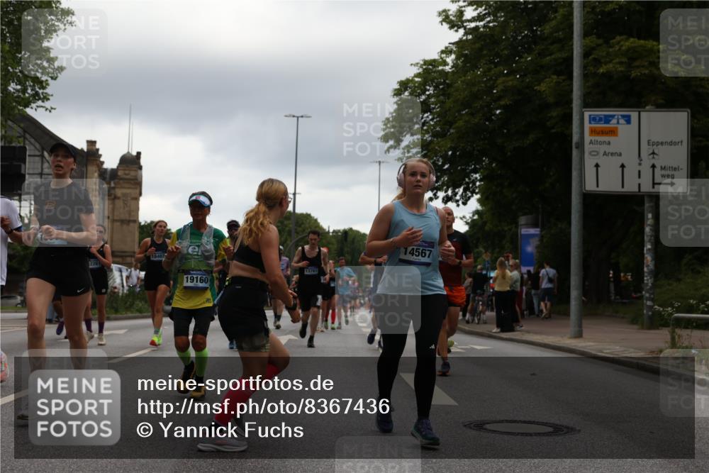 29.06.2025 - hella hamburg halbmarathon Yannick Fuchs http://msf.ph/oto/8367436 29.06.2025 10:53:25 20KM 2348, 2584, 2780, 2957, 2978, 3114, 3279, 3425, 3983, 4088, 4592, 4796, 5885, 6087, 6220, 6438, 7031, 7223, 7287, 10488, 10587, 10759, 10896, 10943, 11018, 11757, 11935, 11938, 12206, 12261, 12564, 12633, 12736, 12779, 12862, 13583, 13706, 13761, 14567, 14732, 14902, 14928, 14965, 15232, 15284, 15785, 16227, 16341, 16754, 16910, 16915, 16980, 17176, 17304, 17503, 17630, 18467, 18485, 18716, 18855, 19015, 19160 meine-sportfotos.de
