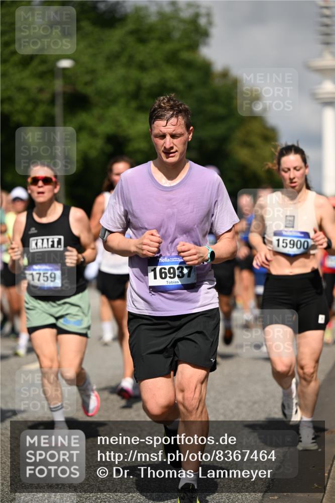 29.06.2025 - hella hamburg halbmarathon Dr. Thomas Lammeyer http://msf.ph/oto/8367464 29.06.2025 09:57:05 Kennedybrücke 1163, 1176, 1391, 1558, 1759, 2234, 2365, 2402, 2623, 2788, 2890, 3004, 3146, 3186, 4091, 4310, 4553, 4997, 5022, 5624, 5692, 6071, 6081, 6203, 6375, 6460, 6575, 6903, 7147, 7204, 7322, 7448, 7450, 8063, 8819, 9126, 9303, 9305, 9544, 9633, 9794, 11094, 11283 meine-sportfotos.de