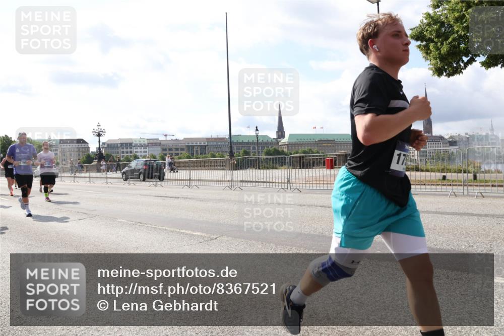 29.06.2025 - hella hamburg halbmarathon Lena Gebhardt http://msf.ph/oto/8367521 29.06.2025 10:01:58 Lombardsbrücke 1795, 4286, 17, 1184, 1329, 1364, 1432, 1453, 1464, 1653, 1722, 1724, 1729, 1881, 1940, 2167, 2323, 2591, 2806, 2957, 3039, 3169, 3199, 4286, 4322, 4328, 4663, 4985, 5547, 5570, 5602, 5603, 5742, 6166, 6281, 6302, 6322, 6327, 6438, 6595, 6921, 7031, 7189, 7223, 7243, 8392, 8578, 8822, 8926, 9156, 9230, 9353, 9741, 9928, 10177, 10281, 10301, 10882, 10915, 11043, 11554, 11938, 12315, 12316, 12491, 14471, 14660, 14677, 16420 meine-sportfotos.de