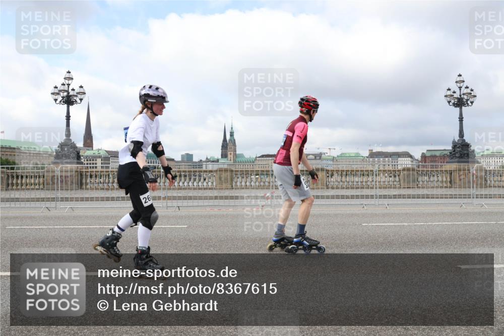 29.06.2025 - hella hamburg halbmarathon Lena Gebhardt http://msf.ph/oto/8367615 29.06.2025 09:10:54 Lombardsbrücke 26 meine-sportfotos.de