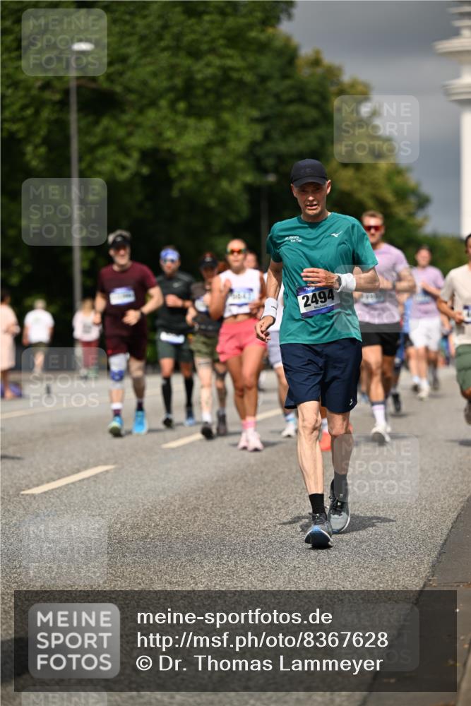 29.06.2025 - hella hamburg halbmarathon Dr. Thomas Lammeyer http://msf.ph/oto/8367628 29.06.2025 10:19:31 Kennedybrücke 1440, 1890, 2110, 2140, 2494, 2720, 2989, 3417, 4007, 4466, 4492, 4494, 5069, 5739, 5986, 6287, 6376, 6576, 7452, 7809, 7810, 7941, 7942, 8885, 9113, 9423, 9556, 9657, 9847, 9997, 10108, 10775, 10963 meine-sportfotos.de