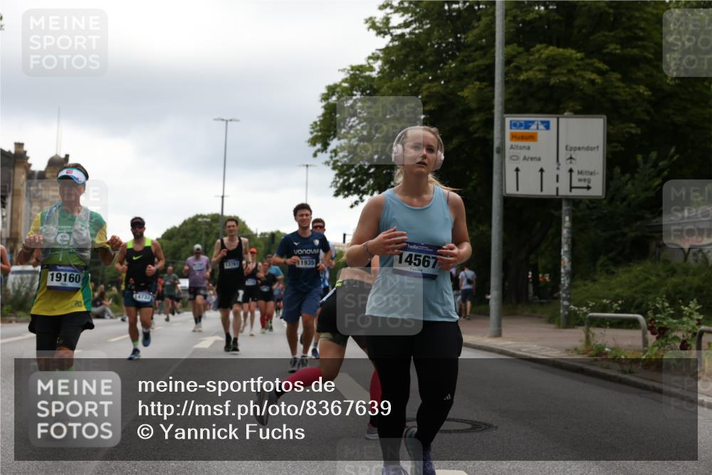 29.06.2025 - hella hamburg halbmarathon Yannick Fuchs http://msf.ph/oto/8367639 29.06.2025 10:53:26 20KM 2348, 2584, 2780, 2957, 2978, 3114, 3279, 3425, 3983, 4088, 4238, 4592, 4796, 5885, 6087, 6220, 6438, 7031, 7223, 7287, 9985, 10488, 10587, 10759, 10896, 10943, 11018, 11757, 11935, 11938, 12206, 12261, 12564, 12736, 12779, 12862, 13583, 13706, 13761, 14567, 14732, 14902, 14928, 14965, 15232, 15284, 15785, 16227, 16341, 16754, 16910, 16915, 16980, 17176, 17304, 17503, 17630, 18467, 18485, 18716, 18855, 19015, 19160 meine-sportfotos.de