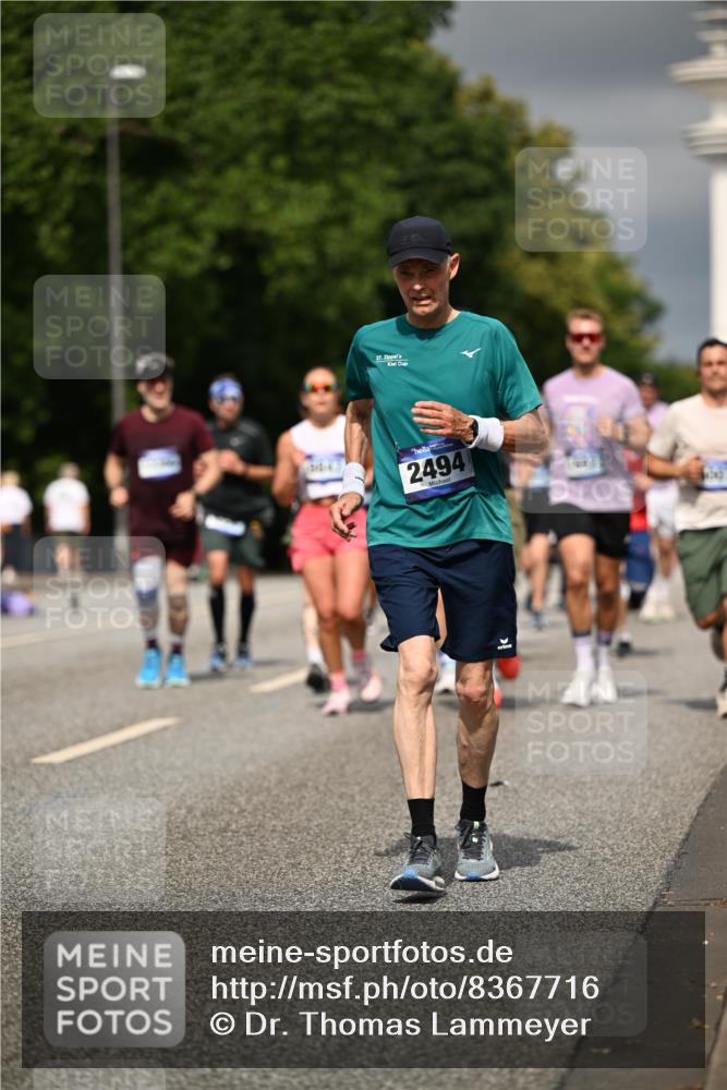 29.06.2025 - hella hamburg halbmarathon Dr. Thomas Lammeyer http://msf.ph/oto/8367716 29.06.2025 10:19:31 Kennedybrücke 1440, 1890, 2110, 2140, 2494, 2720, 2989, 3417, 4007, 4466, 4492, 4494, 5069, 5739, 5986, 6287, 6376, 6576, 7452, 7809, 7810, 7941, 7942, 8885, 9113, 9423, 9556, 9657, 9847, 9997, 10108, 10775, 10963 meine-sportfotos.de
