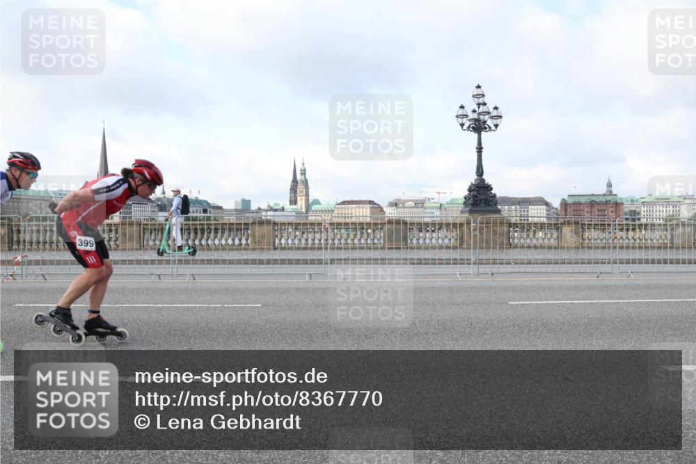 29.06.2025 - hella hamburg halbmarathon Lena Gebhardt http://msf.ph/oto/8367770 29.06.2025 08:49:53 Lombardsbrücke 399 meine-sportfotos.de