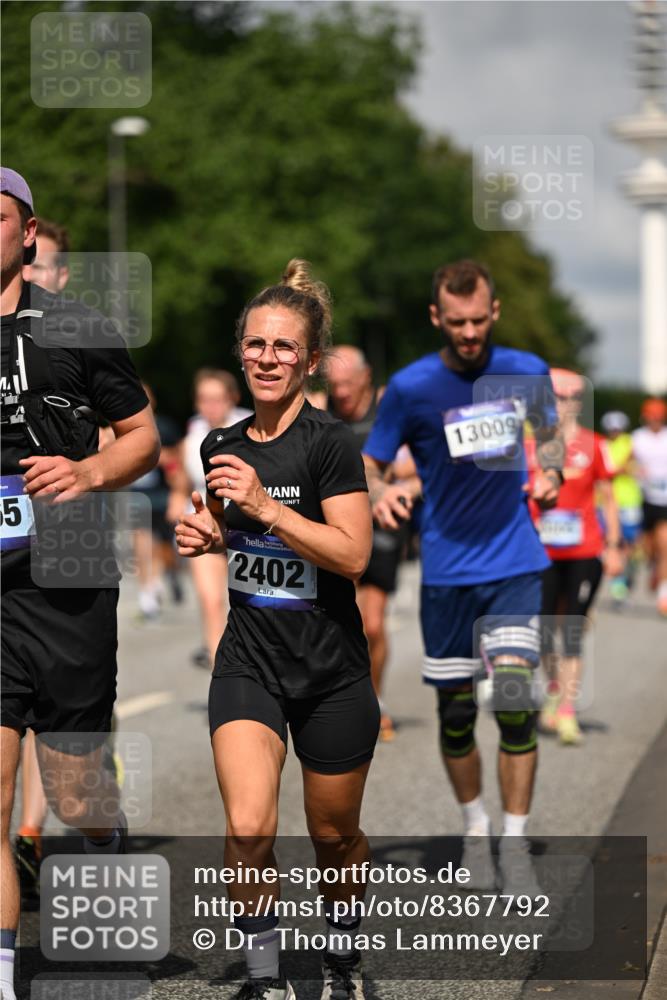 29.06.2025 - hella hamburg halbmarathon Dr. Thomas Lammeyer http://msf.ph/oto/8367792 29.06.2025 09:57:07 Kennedybrücke 1391, 1558, 1759, 2234, 2365, 2402, 2623, 2890, 3004, 3146, 3186, 4091, 4310, 4553, 5022, 5624, 5692, 6071, 6081, 6203, 6282, 6375, 6460, 6575, 6903, 7147, 7322, 7448, 7450, 7480, 7734, 8063, 8819, 9126, 9303, 9305, 9544, 9633, 9794, 11094, 11283 meine-sportfotos.de