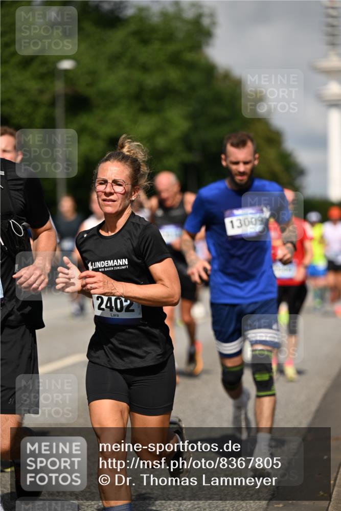 29.06.2025 - hella hamburg halbmarathon Dr. Thomas Lammeyer http://msf.ph/oto/8367805 29.06.2025 09:57:07 Kennedybrücke 1391, 1558, 1759, 2234, 2365, 2402, 2623, 2890, 3004, 3146, 3186, 4091, 4310, 4553, 5022, 5624, 5692, 6071, 6081, 6203, 6282, 6375, 6460, 6575, 6903, 7147, 7322, 7448, 7450, 7480, 7734, 8063, 8819, 9126, 9303, 9305, 9544, 9633, 9794, 11094, 11283 meine-sportfotos.de