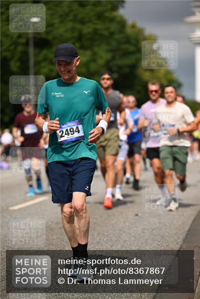 29.06.2025 - hella hamburg halbmarathon Dr. Thomas Lammeyer http://msf.ph/oto/8367867 29.06.2025 10:19:32 Kennedybrücke 1440, 1890, 2110, 2140, 2494, 2720, 2989, 3417, 4007, 4466, 4492, 4494, 5069, 5739, 6287, 6376, 6576, 7452, 7809, 7810, 7941, 7942, 8885, 9113, 9192, 9423, 9556, 9657, 9847, 10108, 10775, 10963 meine-sportfotos.de