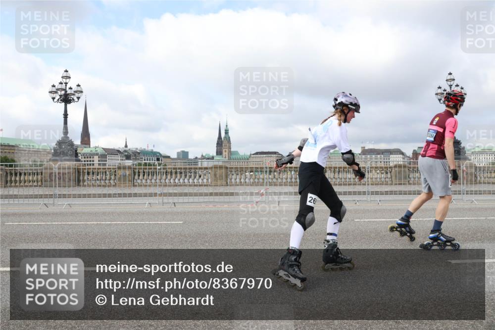 29.06.2025 - hella hamburg halbmarathon Lena Gebhardt http://msf.ph/oto/8367970 29.06.2025 09:10:54 Lombardsbrücke 26, 00064 meine-sportfotos.de