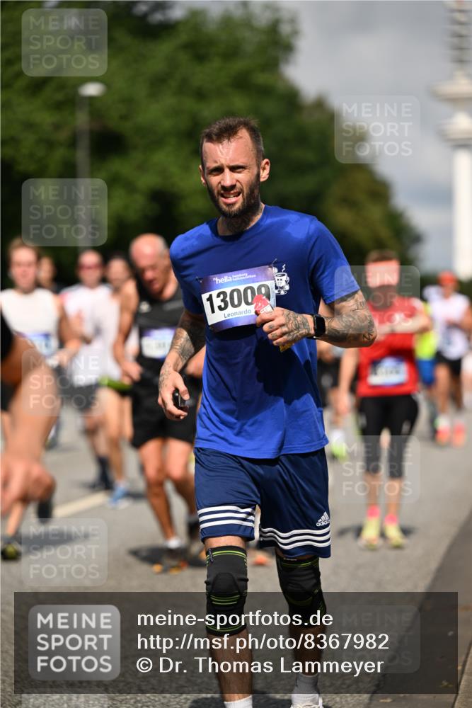 29.06.2025 - hella hamburg halbmarathon Dr. Thomas Lammeyer http://msf.ph/oto/8367982 29.06.2025 09:57:08 Kennedybrücke 1558, 1759, 2234, 2365, 2402, 2623, 2890, 3004, 3146, 3186, 4091, 4310, 4553, 5022, 5692, 6071, 6081, 6203, 6282, 6375, 6460, 6575, 6903, 7147, 7322, 7448, 7450, 7480, 7734, 8819, 9126, 9200, 9303, 9305, 9544, 9633, 9794, 11094, 11283 meine-sportfotos.de
