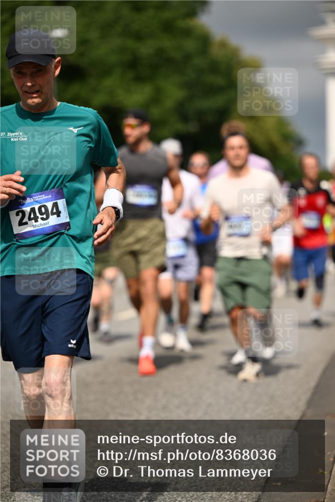 29.06.2025 - hella hamburg halbmarathon Dr. Thomas Lammeyer http://msf.ph/oto/8368036 29.06.2025 10:19:33 Kennedybrücke 1440, 1890, 2110, 2140, 2494, 2720, 2989, 3417, 4007, 4466, 5069, 5739, 6287, 6376, 6576, 7452, 7809, 7810, 7941, 7942, 8885, 9113, 9192, 9423, 9556, 9657, 9847, 10108, 10775, 10963 meine-sportfotos.de