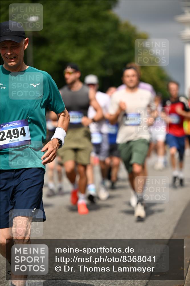 29.06.2025 - hella hamburg halbmarathon Dr. Thomas Lammeyer http://msf.ph/oto/8368041 29.06.2025 10:19:33 Kennedybrücke 1440, 1890, 2110, 2140, 2494, 2720, 2989, 3417, 4007, 4466, 5069, 5739, 6287, 6376, 6576, 7452, 7809, 7810, 7941, 7942, 8885, 9113, 9192, 9423, 9556, 9657, 9847, 10108, 10775, 10963 meine-sportfotos.de