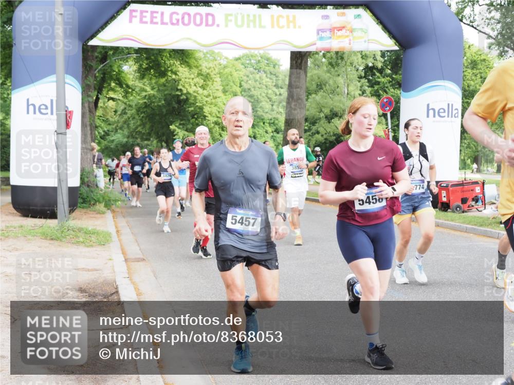 29.06.2025 - hella hamburg halbmarathon MichiJ http://msf.ph/oto/8368053 29.06.2025 10:44:14 Zwischen KM18-KM19 1200, 1715, 1833, 2025, 2488, 3093, 3413, 3859, 4426, 4467, 5457, 5458, 5728, 12774, 13376, 15189, 15584, 15726, 16830, 17769, 18966 meine-sportfotos.de