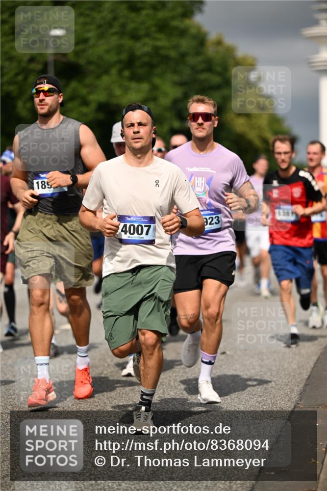 29.06.2025 - hella hamburg halbmarathon Dr. Thomas Lammeyer http://msf.ph/oto/8368094 29.06.2025 10:19:34 Kennedybrücke 1440, 1890, 2110, 2140, 2494, 2720, 2989, 3417, 4007, 4466, 5069, 5739, 6287, 6376, 6576, 7452, 7809, 7810, 7941, 7942, 8885, 9113, 9192, 9556, 9657, 9847, 10108, 10608, 10775, 10963 meine-sportfotos.de