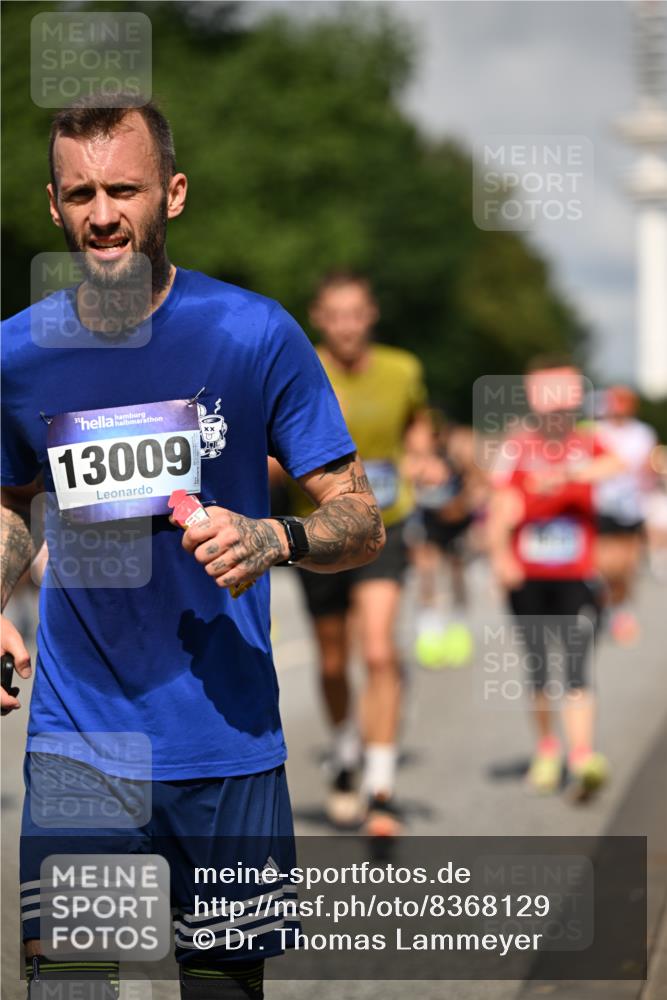29.06.2025 - hella hamburg halbmarathon Dr. Thomas Lammeyer http://msf.ph/oto/8368129 29.06.2025 09:57:09 Kennedybrücke 1558, 1759, 2234, 2365, 2402, 2623, 2890, 3004, 3146, 3186, 4091, 4310, 4553, 5022, 5692, 6071, 6081, 6203, 6282, 6375, 6460, 6575, 6903, 7322, 7448, 7450, 7480, 7734, 9030, 9043, 9126, 9200, 9303, 9305, 9544, 9633, 9723, 9794, 11283 meine-sportfotos.de
