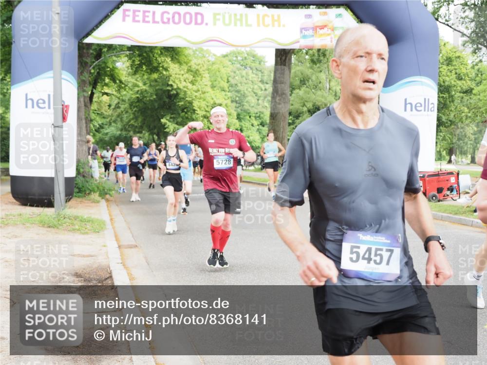 29.06.2025 - hella hamburg halbmarathon MichiJ http://msf.ph/oto/8368141 29.06.2025 10:44:15 Zwischen KM18-KM19 1200, 1833, 2025, 2488, 3093, 3413, 3859, 4426, 5015, 5457, 5458, 5728, 12773, 12774, 13376, 15189, 15584, 15726, 16830, 17769, 18966 meine-sportfotos.de