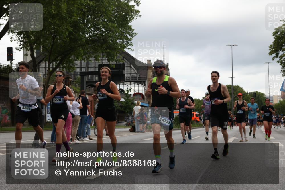 29.06.2025 - hella hamburg halbmarathon Yannick Fuchs http://msf.ph/oto/8368168 29.06.2025 10:53:28 20KM 2348, 2780, 3114, 3279, 3425, 3983, 4088, 4238, 4796, 4986, 5885, 6087, 6220, 6438, 7031, 7223, 7287, 8030, 8807, 9985, 10488, 10587, 10896, 10943, 11018, 11114, 11757, 11935, 11938, 12206, 12261, 12564, 12736, 12779, 12862, 13583, 13706, 13761, 14567, 14732, 14902, 14928, 14965, 15232, 15284, 15785, 16227, 16530, 16754, 16910, 16915, 16980, 17176, 17304, 17503, 17630, 18467, 18485, 18716, 18855, 19015, 19160 meine-sportfotos.de
