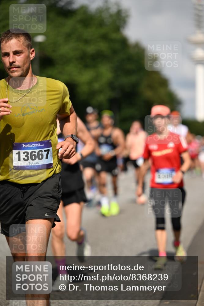 29.06.2025 - hella hamburg halbmarathon Dr. Thomas Lammeyer http://msf.ph/oto/8368239 29.06.2025 09:57:10 Kennedybrücke 1558, 1759, 2234, 2365, 2402, 2623, 2890, 3004, 3146, 3186, 4091, 4310, 4553, 4949, 5022, 5692, 6071, 6081, 6203, 6282, 6375, 6388, 6460, 6575, 6903, 7322, 7448, 7450, 7480, 7734, 9030, 9043, 9126, 9200, 9303, 9305, 9544, 9633, 9723, 9794, 11283 meine-sportfotos.de