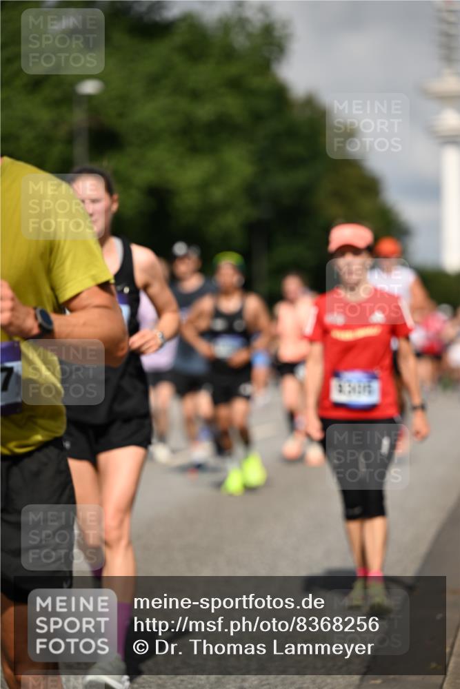29.06.2025 - hella hamburg halbmarathon Dr. Thomas Lammeyer http://msf.ph/oto/8368256 29.06.2025 09:57:11 Kennedybrücke 1558, 1759, 2234, 2365, 2402, 2623, 2890, 3004, 3146, 3186, 4091, 4310, 4553, 4949, 5022, 5460, 5692, 6071, 6081, 6203, 6282, 6375, 6388, 6460, 6575, 6903, 7167, 7448, 7450, 7480, 7734, 9030, 9043, 9126, 9200, 9303, 9305, 9544, 9633, 9723, 9794, 11283 meine-sportfotos.de