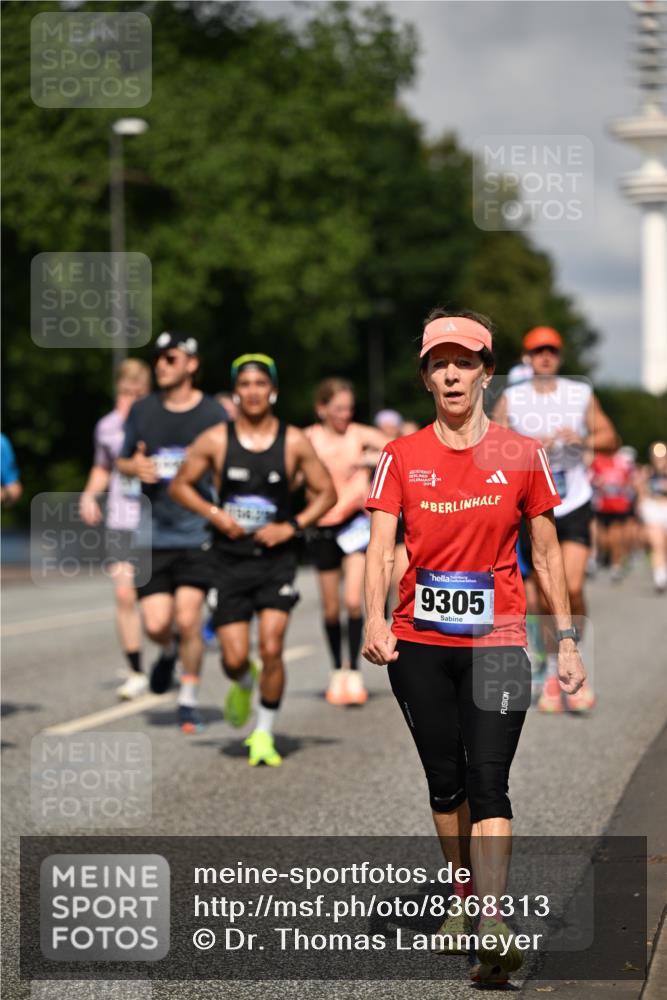 29.06.2025 - hella hamburg halbmarathon Dr. Thomas Lammeyer http://msf.ph/oto/8368313 29.06.2025 09:57:12 Kennedybrücke 1759, 2234, 2365, 2402, 2623, 2890, 2937, 3004, 3146, 3186, 3414, 4091, 4310, 4553, 4949, 5022, 5460, 5692, 6071, 6081, 6203, 6282, 6375, 6388, 6460, 6575, 6903, 7167, 7448, 7480, 7734, 9030, 9043, 9126, 9200, 9303, 9305, 9544, 9633, 9723, 9794, 9965, 11283 meine-sportfotos.de