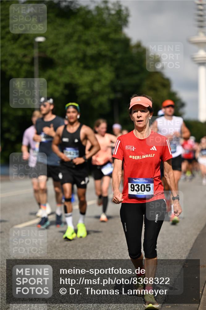 29.06.2025 - hella hamburg halbmarathon Dr. Thomas Lammeyer http://msf.ph/oto/8368322 29.06.2025 09:57:12 Kennedybrücke 1759, 2234, 2365, 2402, 2623, 2890, 2937, 3004, 3146, 3186, 3414, 4091, 4310, 4553, 4949, 5022, 5460, 5692, 6071, 6081, 6203, 6282, 6375, 6388, 6460, 6575, 6903, 7167, 7448, 7480, 7734, 9030, 9043, 9126, 9200, 9303, 9305, 9544, 9633, 9723, 9794, 9965, 11283 meine-sportfotos.de