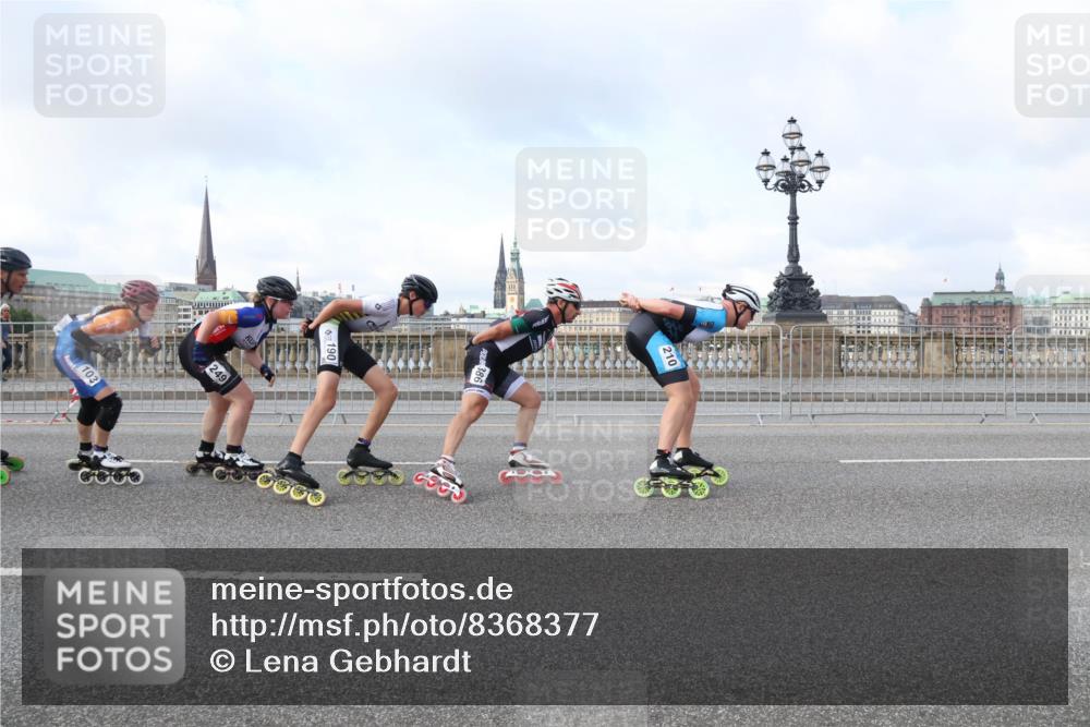 29.06.2025 - hella hamburg halbmarathon Lena Gebhardt http://msf.ph/oto/8368377 29.06.2025 08:50:02 Lombardsbrücke 103, 249, 190, 386, 210 meine-sportfotos.de