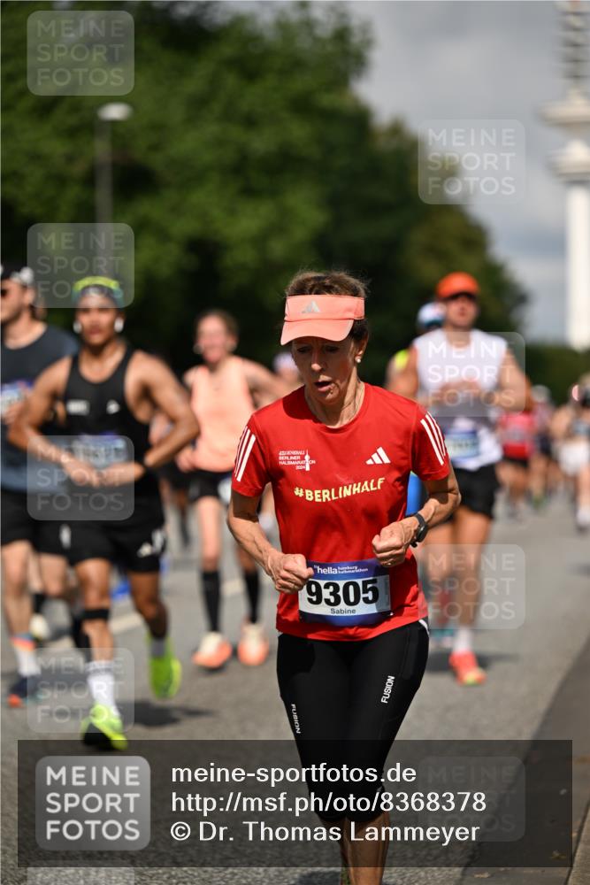 29.06.2025 - hella hamburg halbmarathon Dr. Thomas Lammeyer http://msf.ph/oto/8368378 29.06.2025 09:57:13 Kennedybrücke 1759, 2234, 2365, 2402, 2623, 2890, 2937, 3004, 3146, 3186, 3414, 4091, 4310, 4553, 4949, 5022, 5362, 5460, 5692, 6071, 6081, 6203, 6282, 6375, 6388, 6460, 6575, 6903, 7167, 7448, 7480, 7734, 9030, 9043, 9126, 9200, 9303, 9305, 9544, 9633, 9723, 9794, 9965, 11283 meine-sportfotos.de