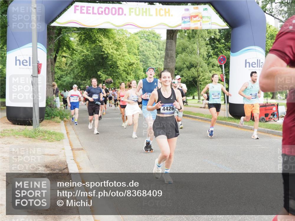 29.06.2025 - hella hamburg halbmarathon MichiJ http://msf.ph/oto/8368409 29.06.2025 10:44:16 Zwischen KM18-KM19 1200, 1833, 2025, 2488, 3413, 3859, 4426, 5015, 5134, 5457, 5458, 5728, 12773, 12774, 13376, 15110, 15584, 15726, 16830, 17769, 18966 meine-sportfotos.de